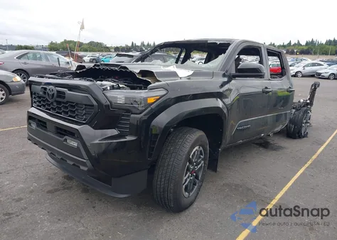 2024 Toyota Tacoma Trd Sport 4Wd z USA, uszkodzony, nr VIN 3TMLB5JNXRM085048